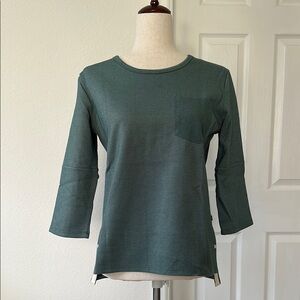 NWOT United By Blue | Parkside 3/4 Sleeve Pocket Tee - Evergreen XS